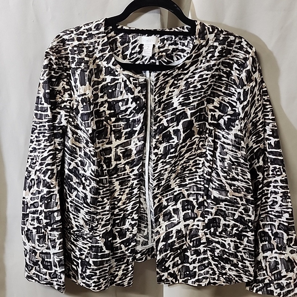 Chico's Size 2 (Approx Size 12) Black and White Animal Print Zip Jacket